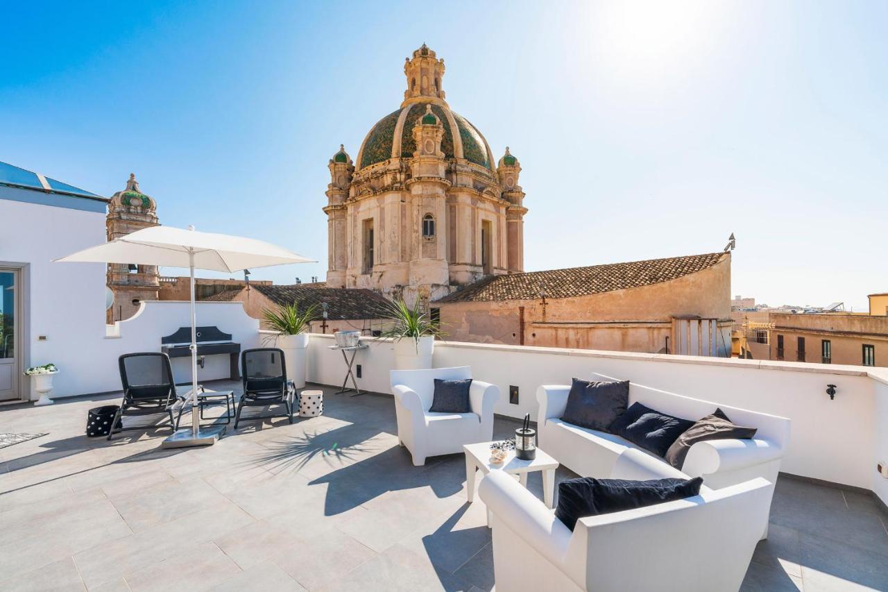 Dimora Al Duomo Apartment ตราปานี ภายนอก รูปภาพ