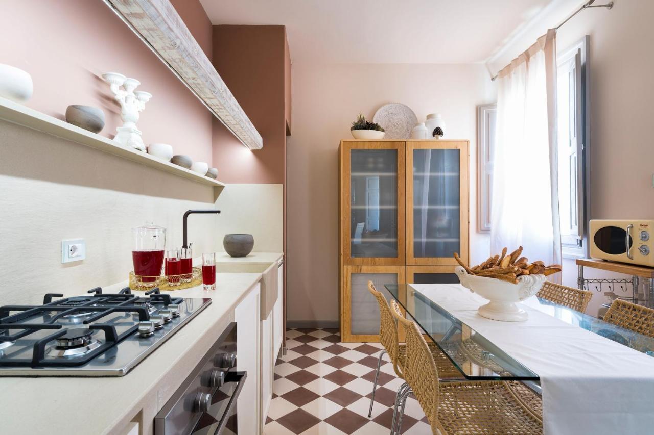 Dimora Al Duomo Apartment ตราปานี ภายนอก รูปภาพ